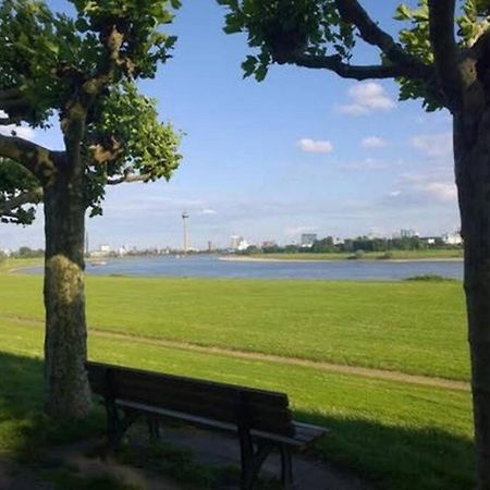 Apartment 120 Qm -3 Schlafzimmer-2 Baeder- Fuer 7 Gaeste Дюселдорф Екстериор снимка